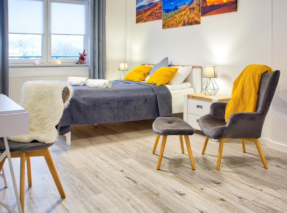 Apartament Rodzinny レスコ エクステリア 写真