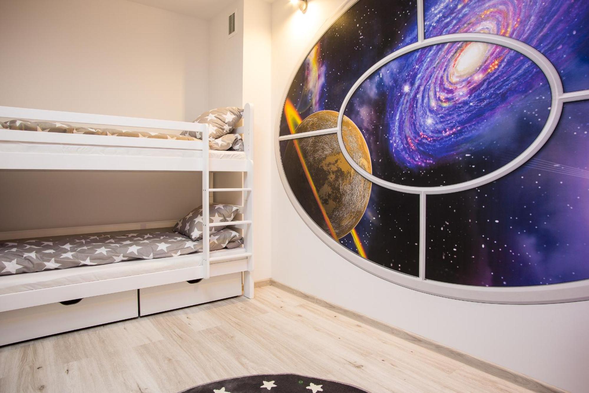 Apartament Rodzinny レスコ エクステリア 写真