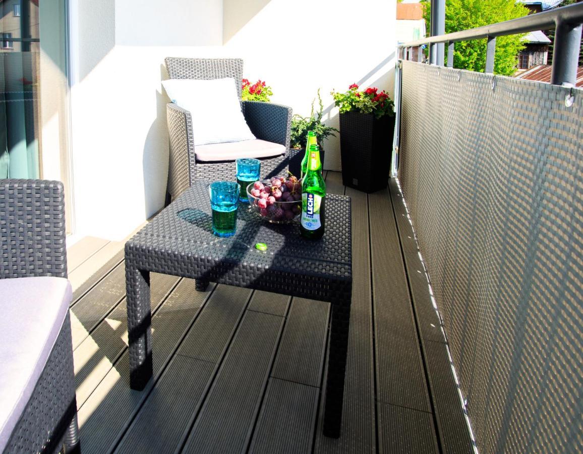 Apartament Rodzinny レスコ エクステリア 写真
